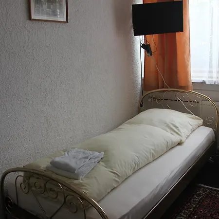 Airport-hotel Zum Taubengrund * Kelsterbach