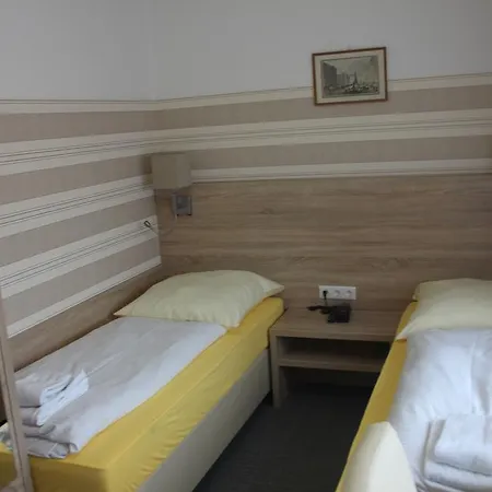 Airport-hotel Zum Taubengrund * Kelsterbach