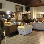Airport-hotel Zum Taubengrund Hotel Kelsterbach
