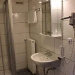 Airport-hotel Zum Taubengrund Hotel Kelsterbach