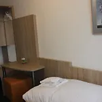 Airport-hotel Zum Taubengrund Hotel 2*