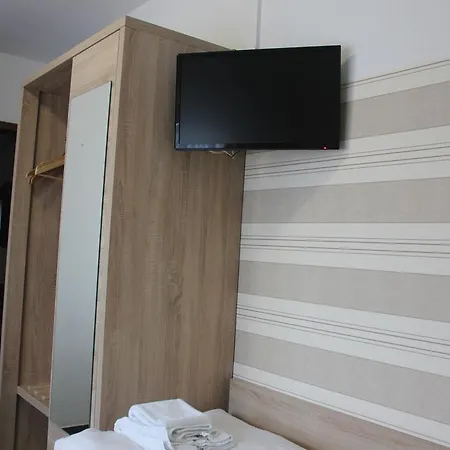 Airport-hotel Zum Taubengrund 2*