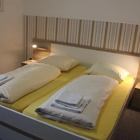 Airport-hotel Zum Taubengrund Отель