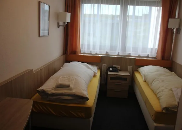 Hotel Airport-hotel Zum Taubengrund 2*