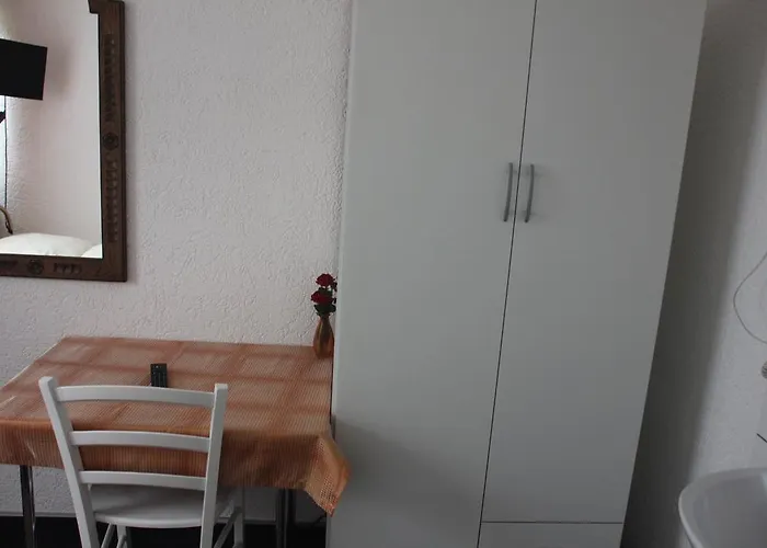 Airport-hotel Zum Taubengrund Hotel 2*