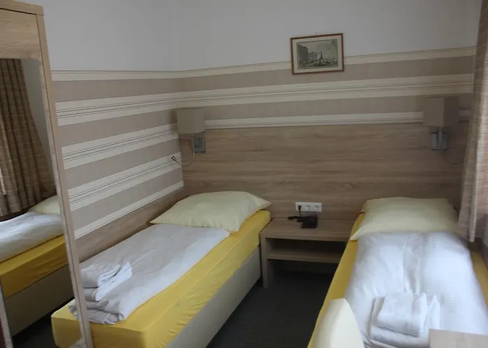 Airport-hotel Zum Taubengrund 2* Kelsterbach