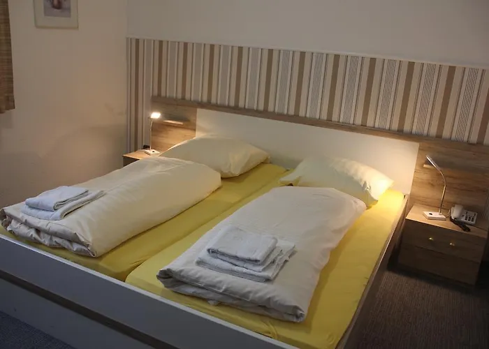 Airport-hotel Zum Taubengrund Отель